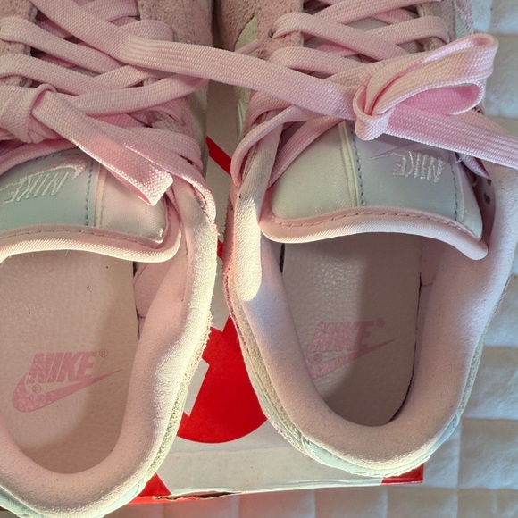 Nike Women's Soft Pink and Light Gray Sneakers - Picture 8 of 8